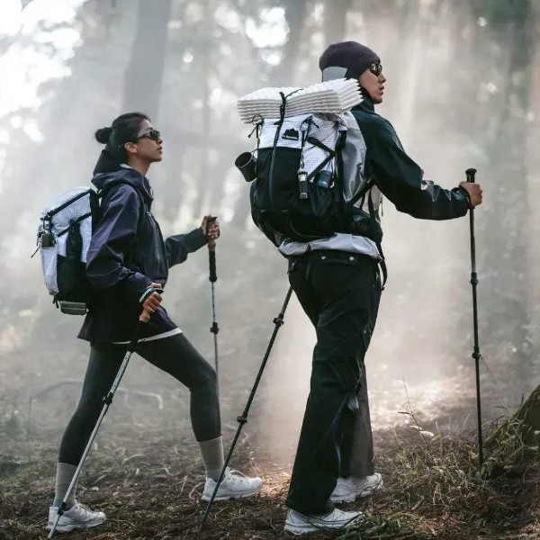 Фото - Туристический рюкзак Naturehike Helium CNK2300016 (6976507663311)